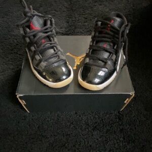 Jordan Kids Black and Red Sneakers
